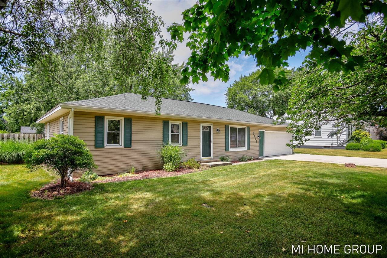 6451 12th Avenue, Jenison, MI 49428