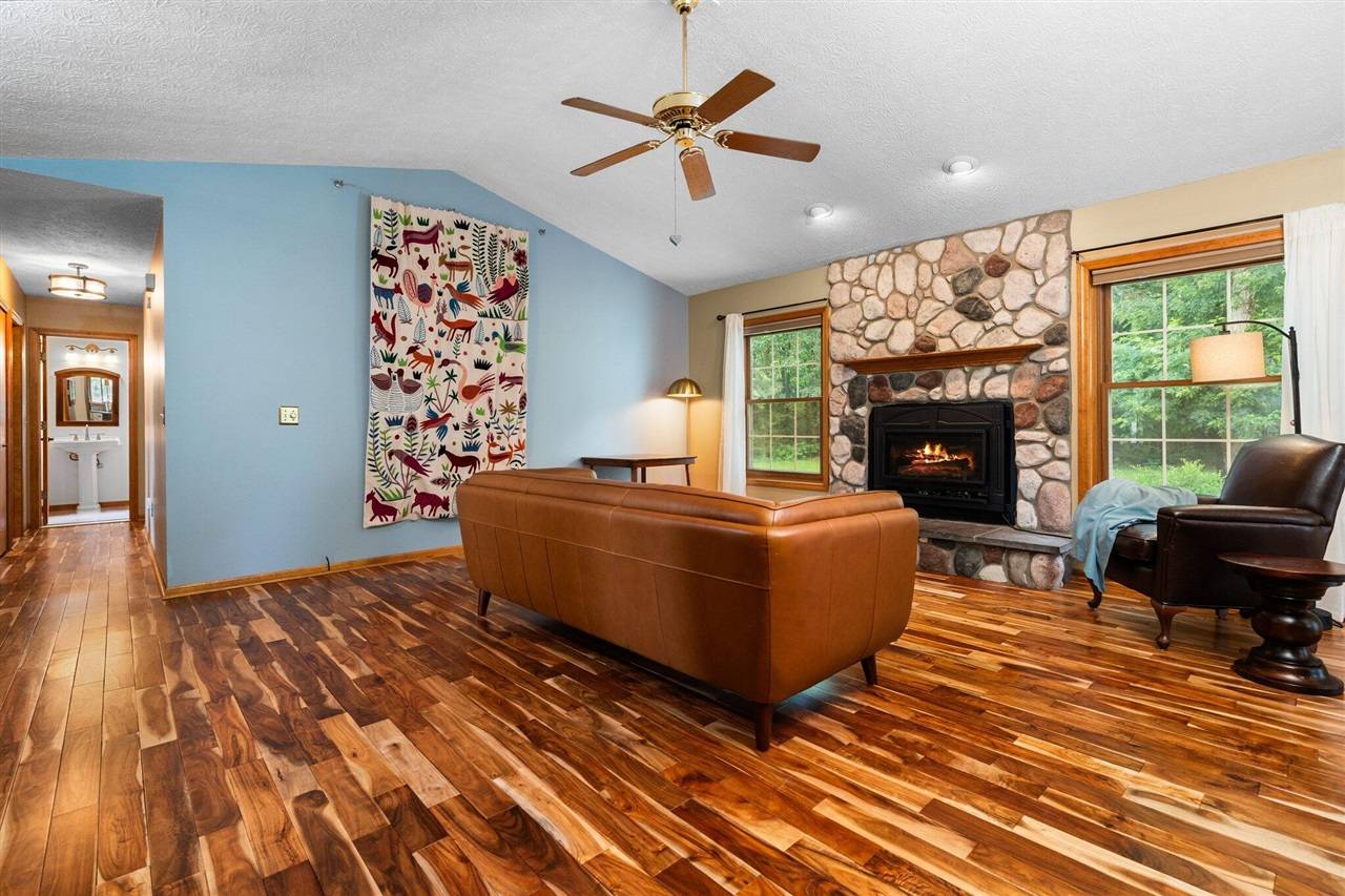 Pinckney, MI 48169-8411,3395 Simsbury Drive