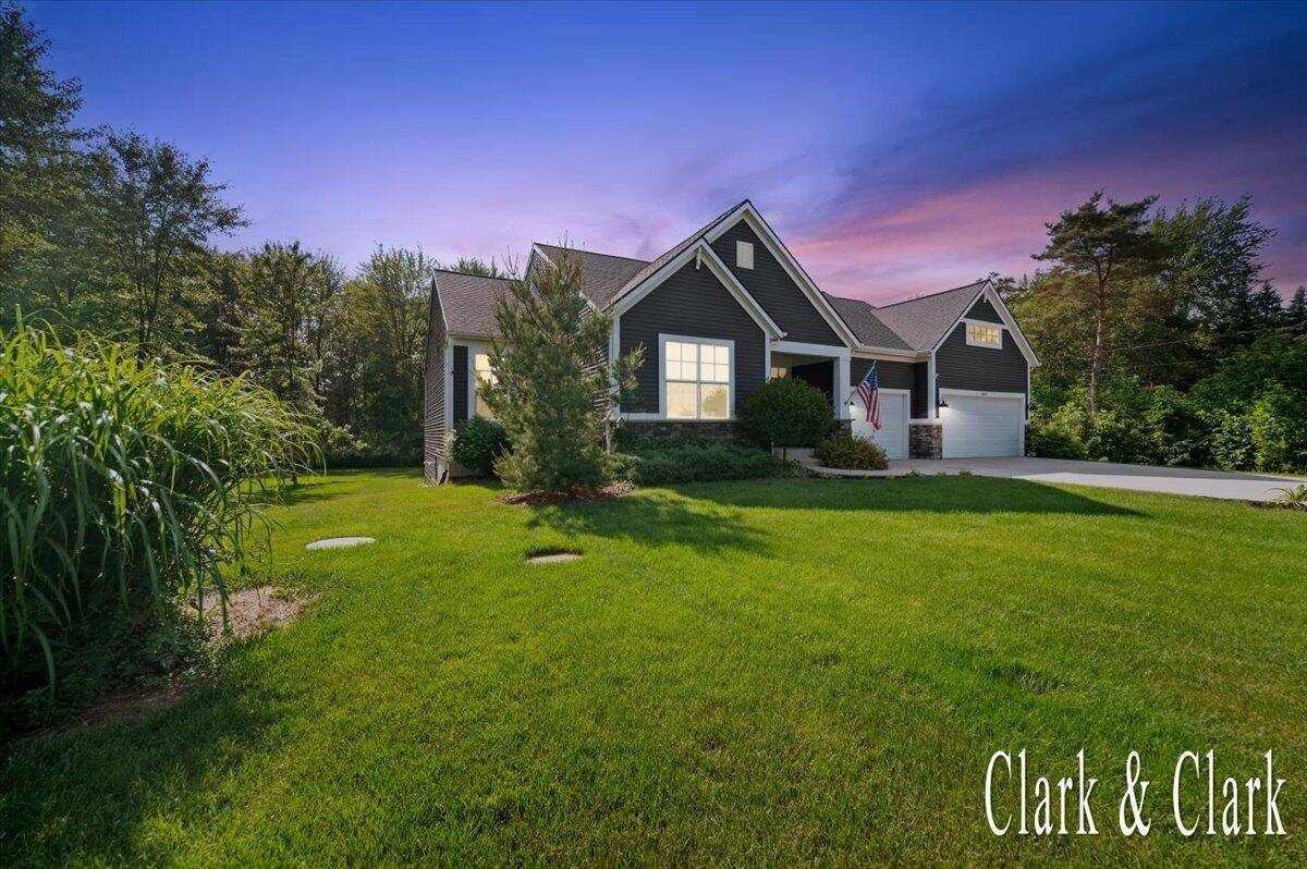 8411 Compass Trail, Caledonia, MI 49316-7806