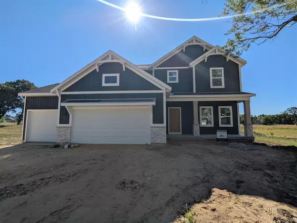 548 Lincoln Lawns Drive, Walker, MI 49534