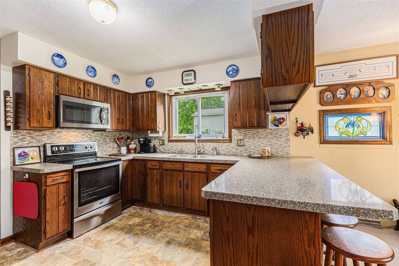 Saline, MI 48176-9749,8025 Fosdick Road