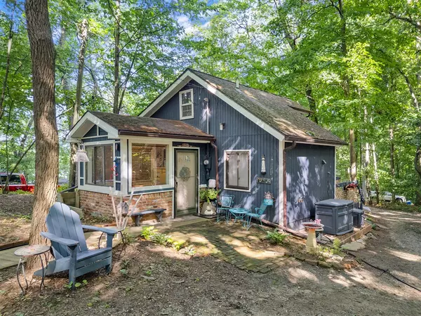3570 Parkway Court, Hillsdale, MI 49242