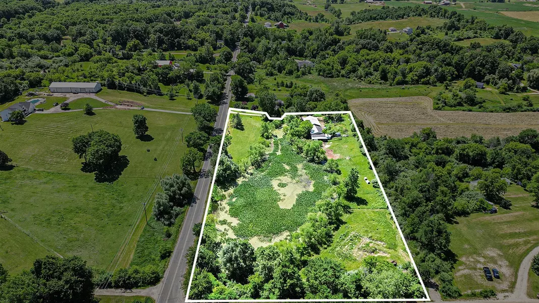 5063 W Garbow Road, Middleville, MI 49333