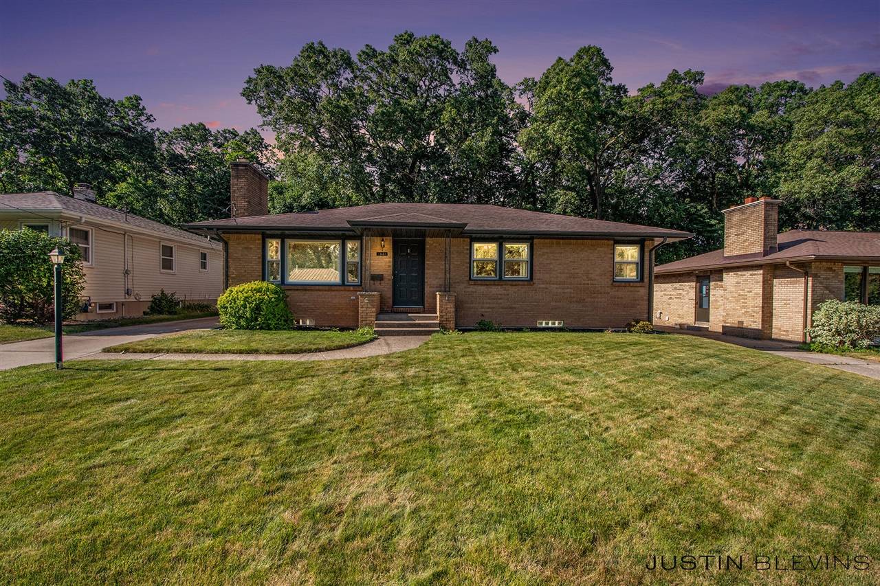 1538 10th Street, Grand Rapids, MI 49504-3978