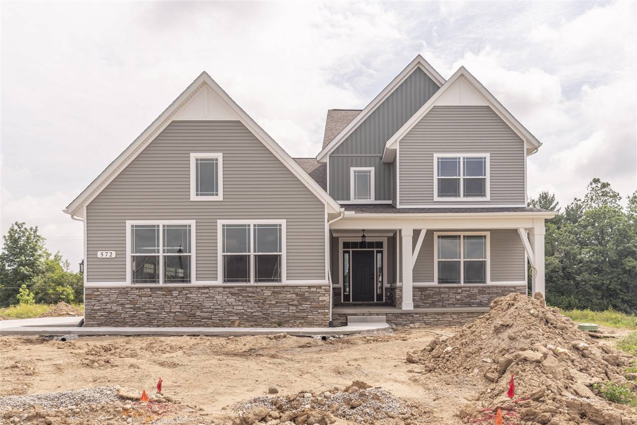 572 W Lincolnshire Court, Saline, MI 48176-9182