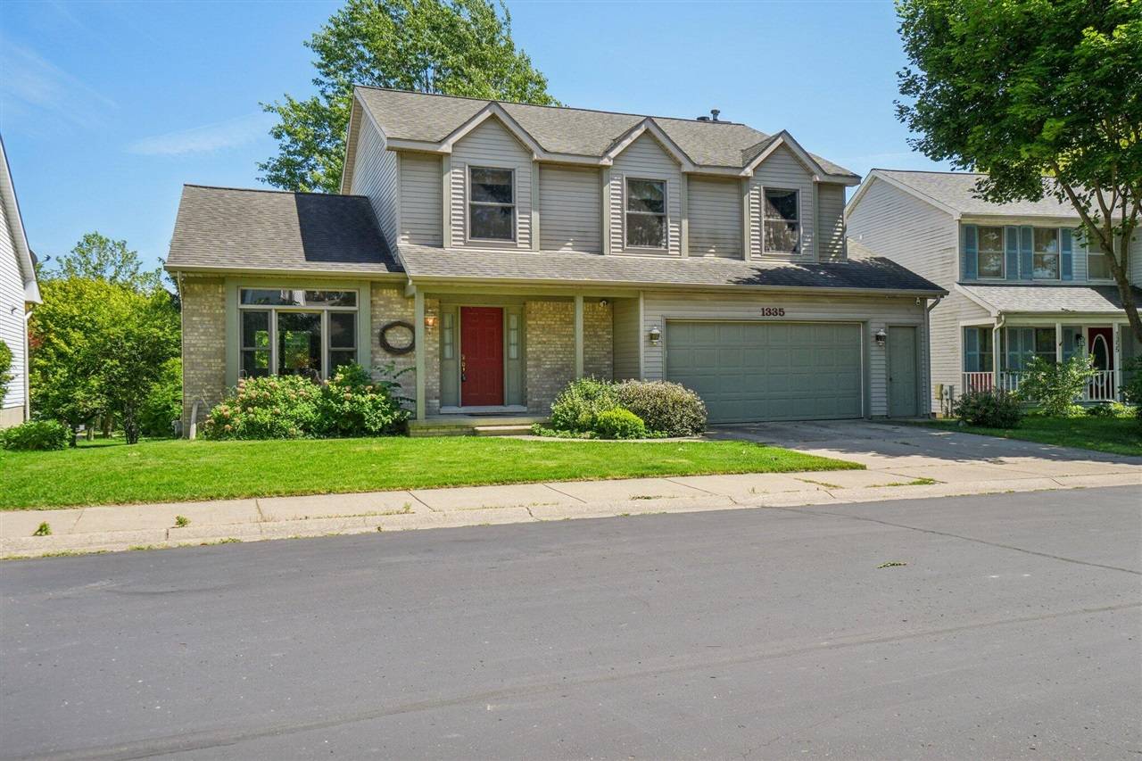 1335 Kelly Green Drive, Ann Arbor, MI 48103-2612