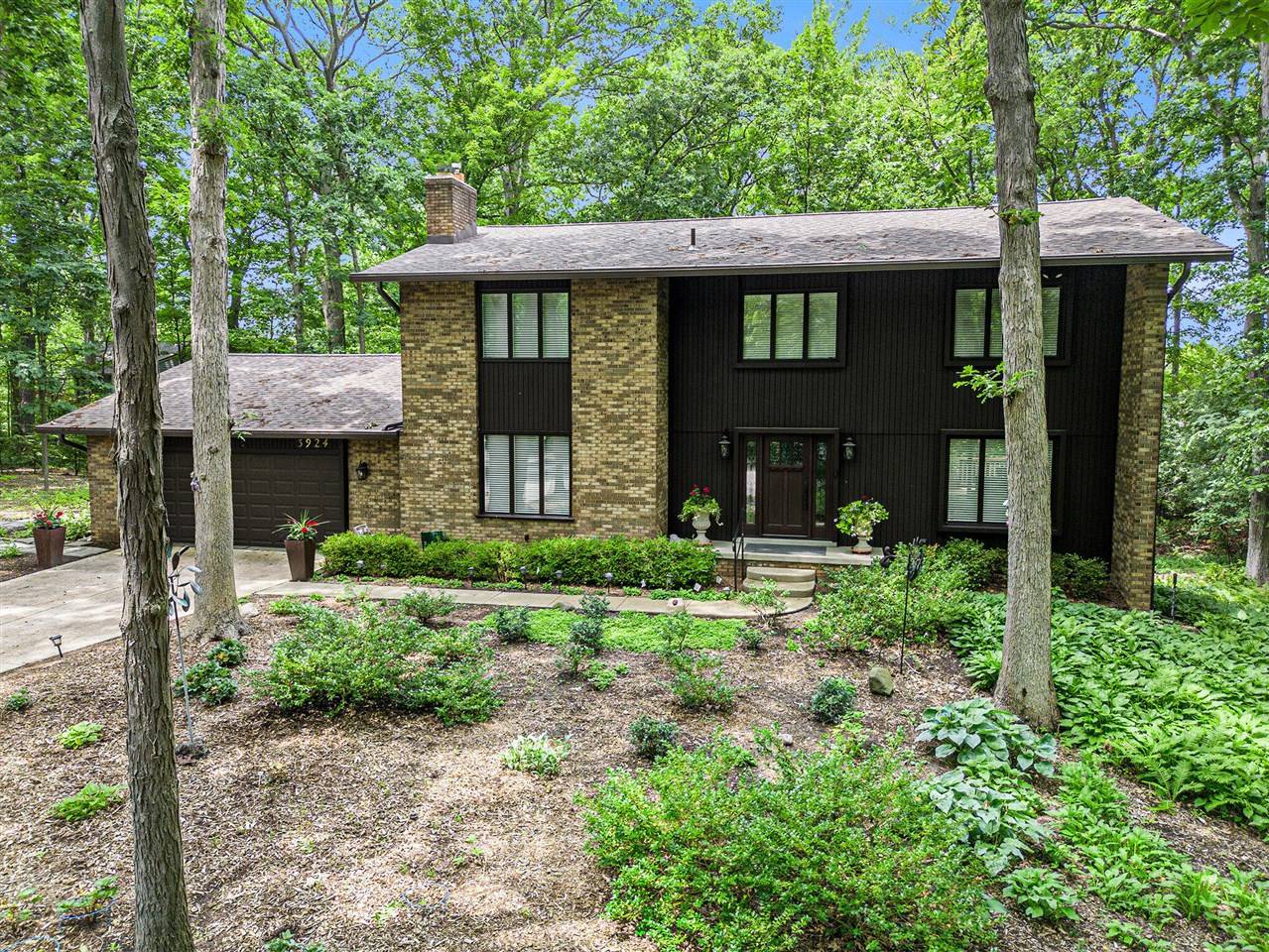 3924 Penberton Drive, Ann Arbor, MI 48105-3021
