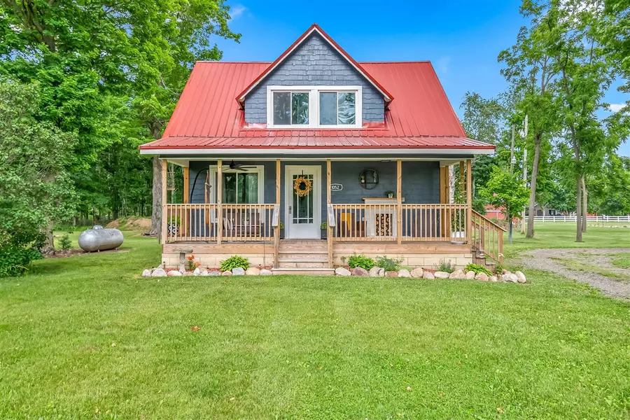 1052 Carpenter Road, Bronson, MI 49028-9733