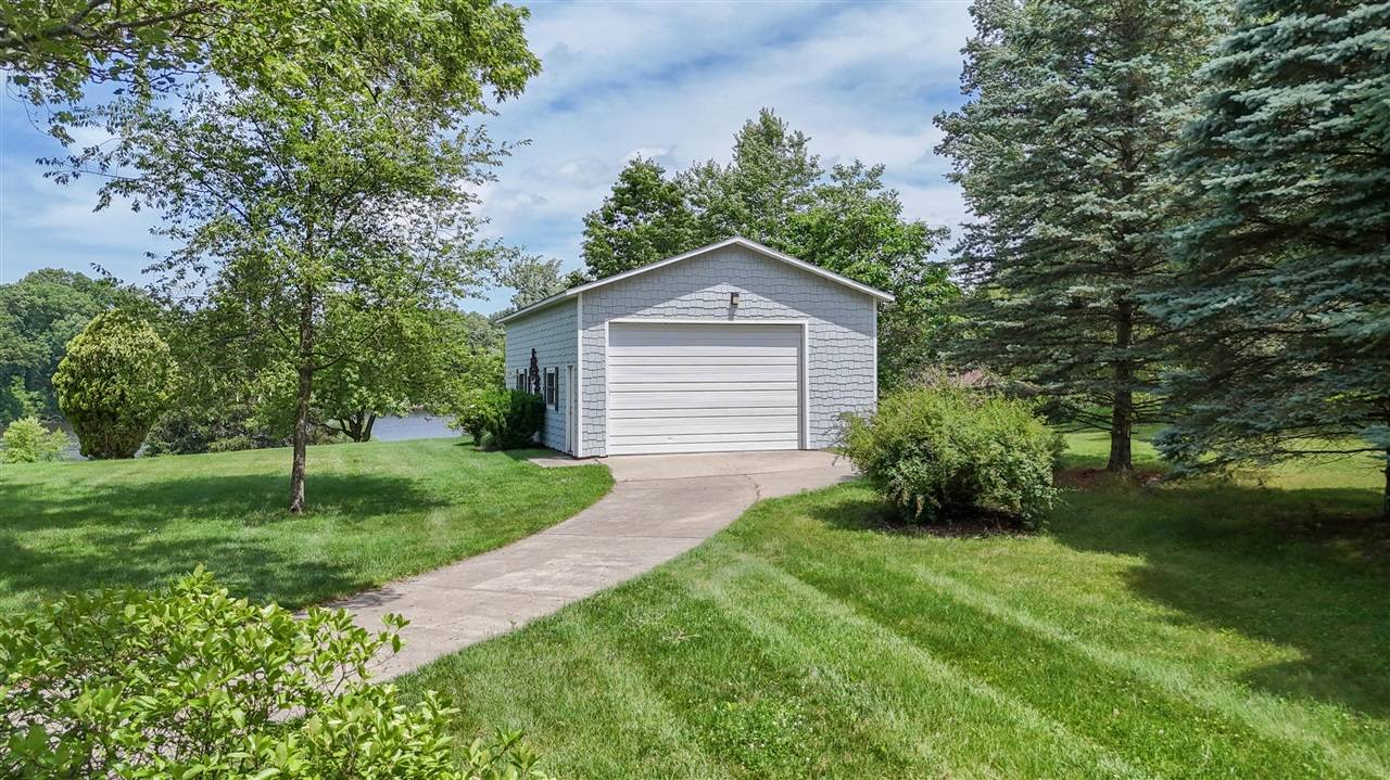 Dowagiac, MI 49047-8867,26794 Dutch Settlement Street