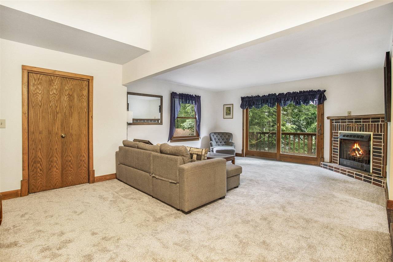 Shelbyville, MI 49344-9404,5715 Fawn Lake Drive