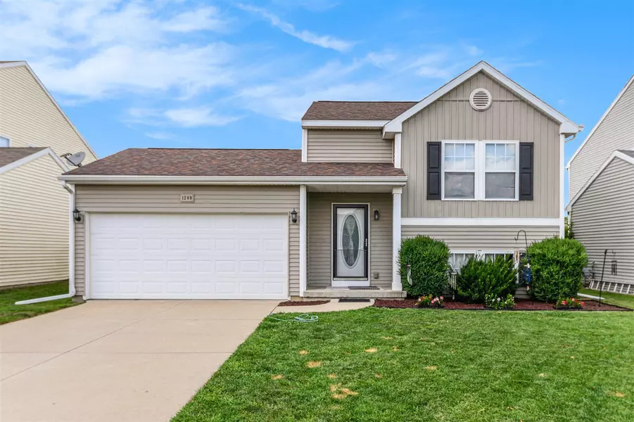 1208 Ellery Grove Court, Vicksburg, MI 49097