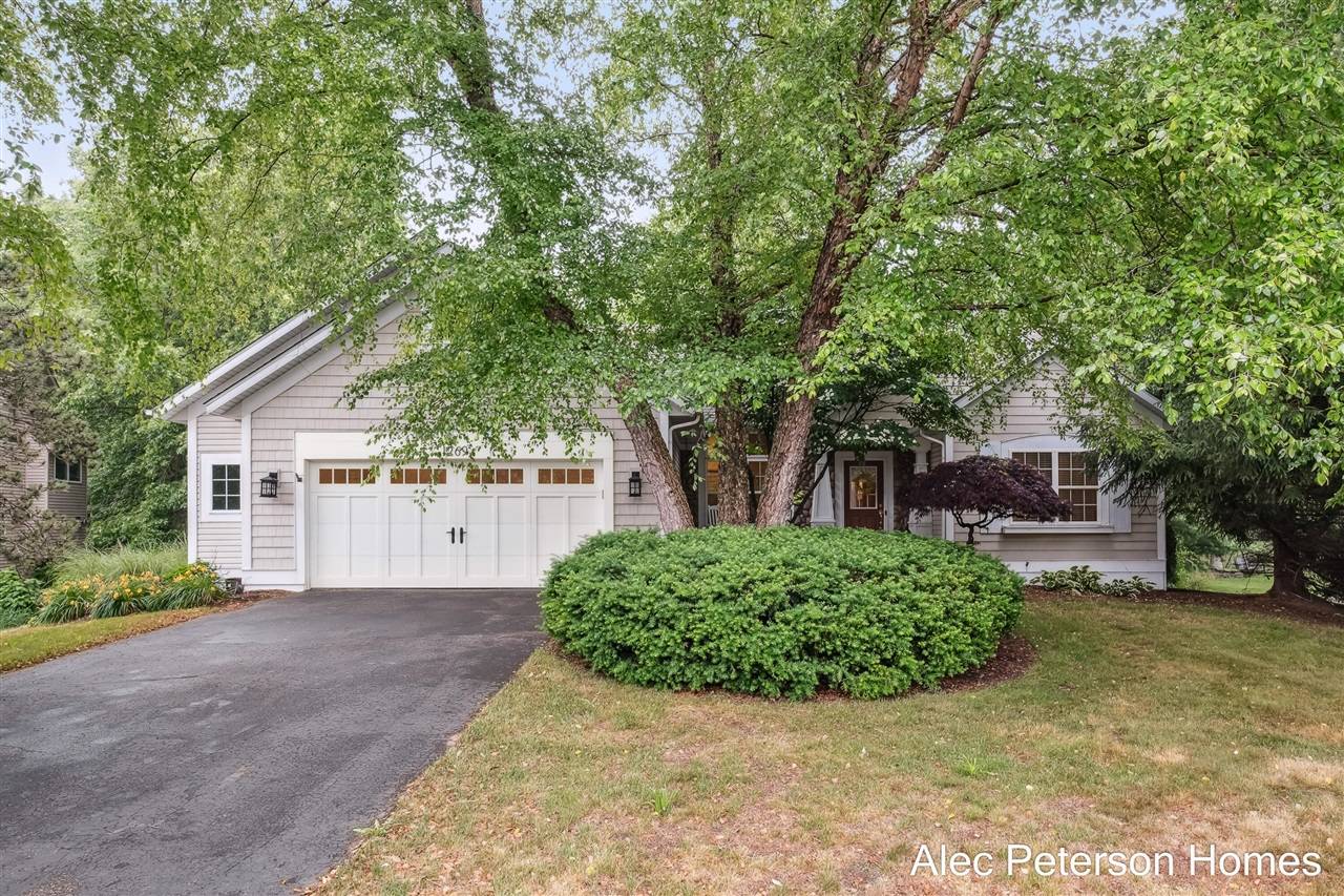 1269 Bentwood Court, Holland, MI 49424
