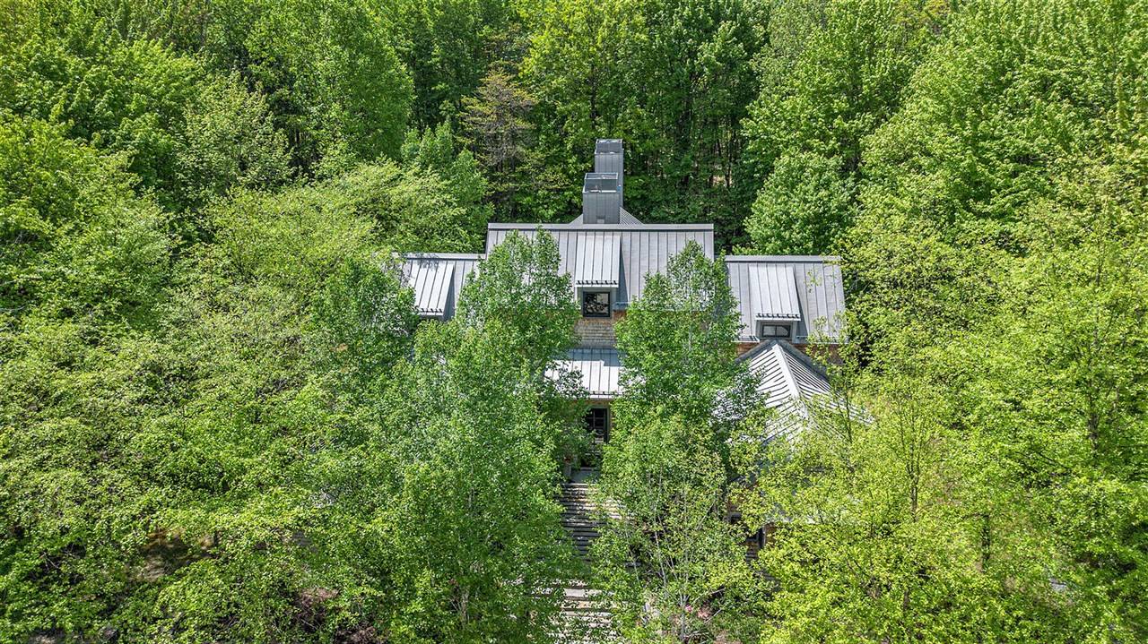 Three Oaks, MI 49128,7085 Youngren Road