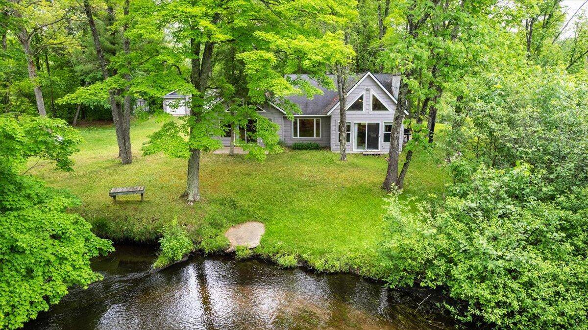 2263 W Riverbend Trail, Baldwin, MI 49304