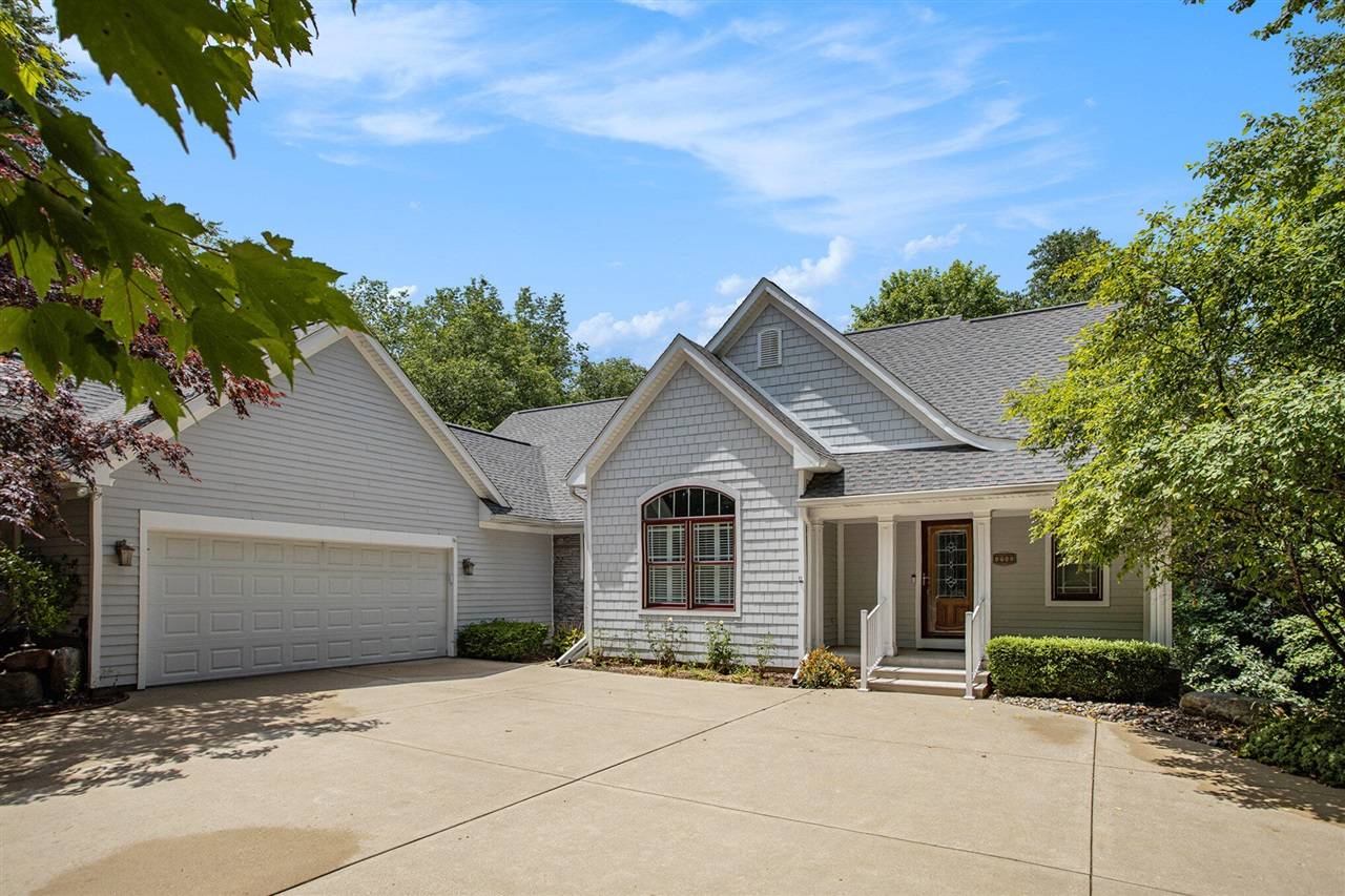 4785 Cottagewood Drive, Kalamazoo, MI 49048-8727