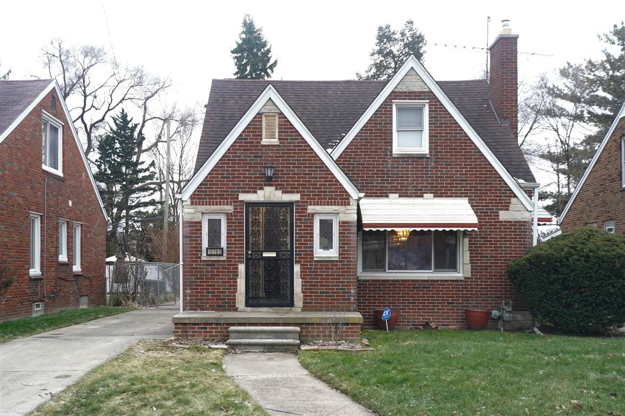 15762 Glenwood Street, Detroit, MI 48205-3057