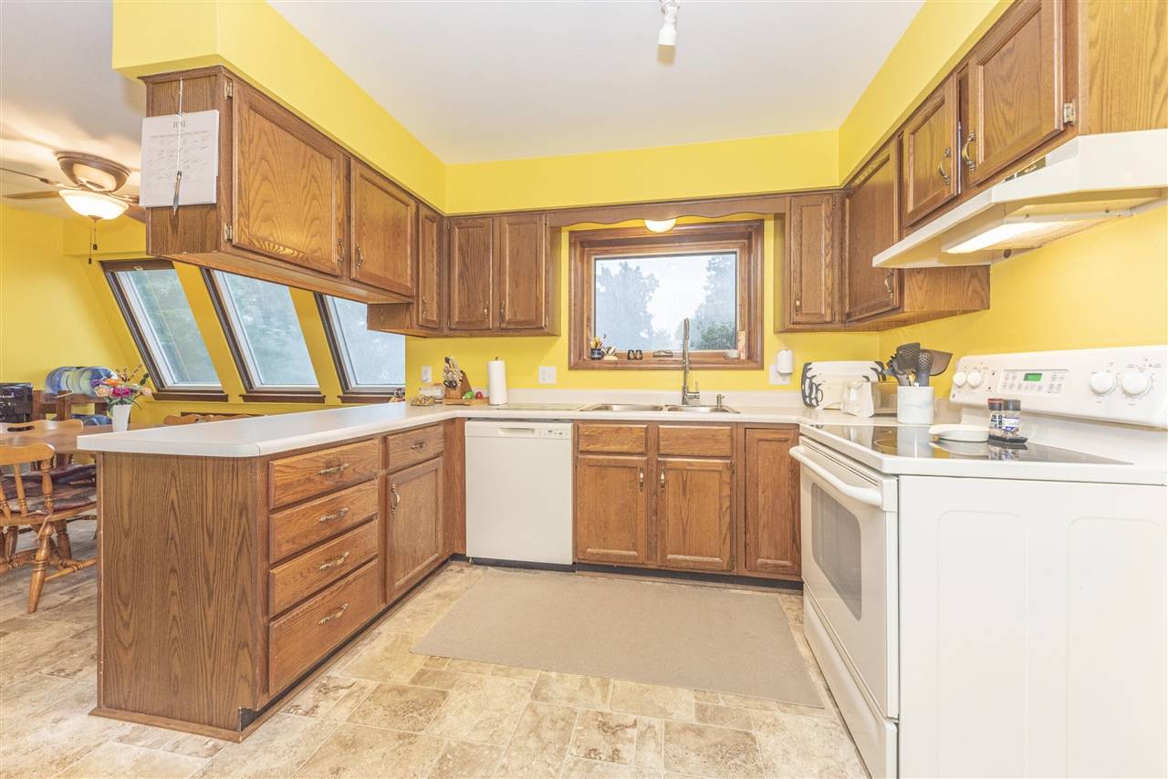 Saline, MI 48176-9782,6794 Mullberry Court