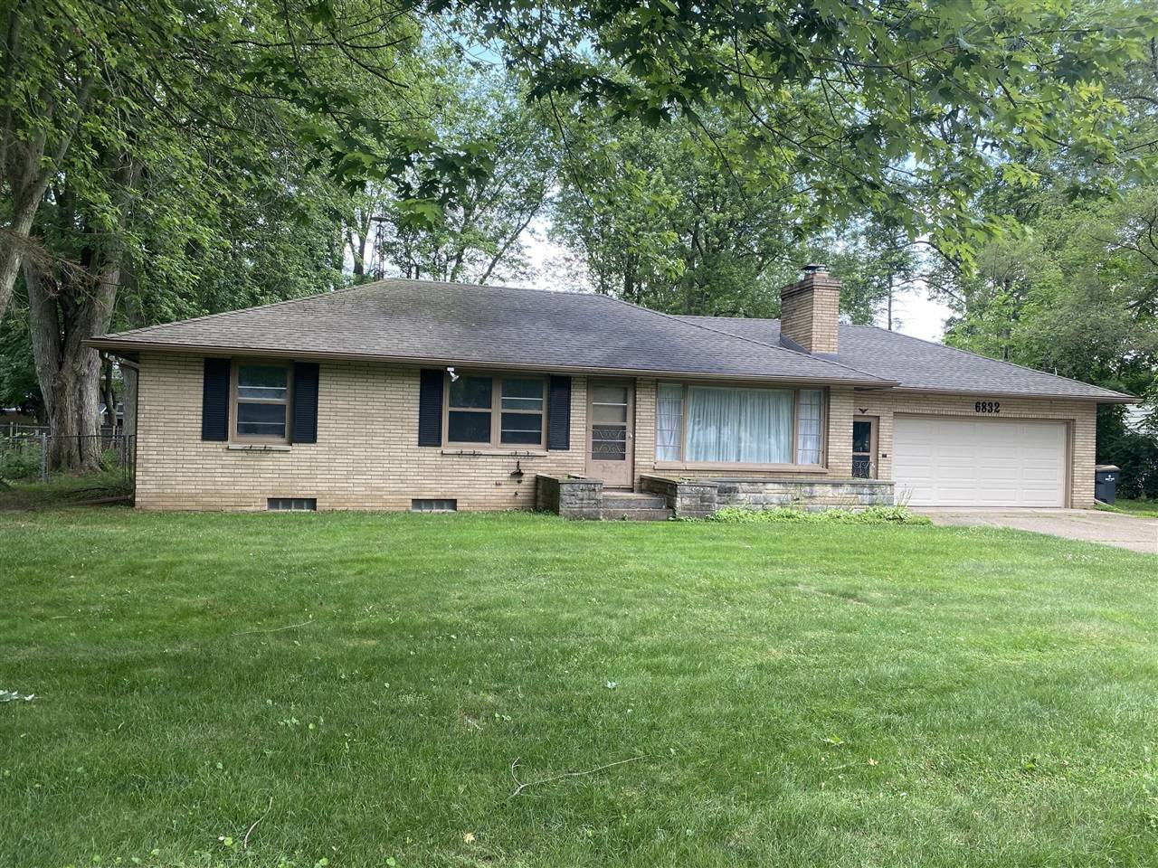 6832 Oakland Drive, Portage, MI 49024