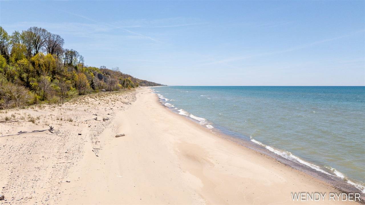 South Haven, MI 49090,475 Lakeshore Drive