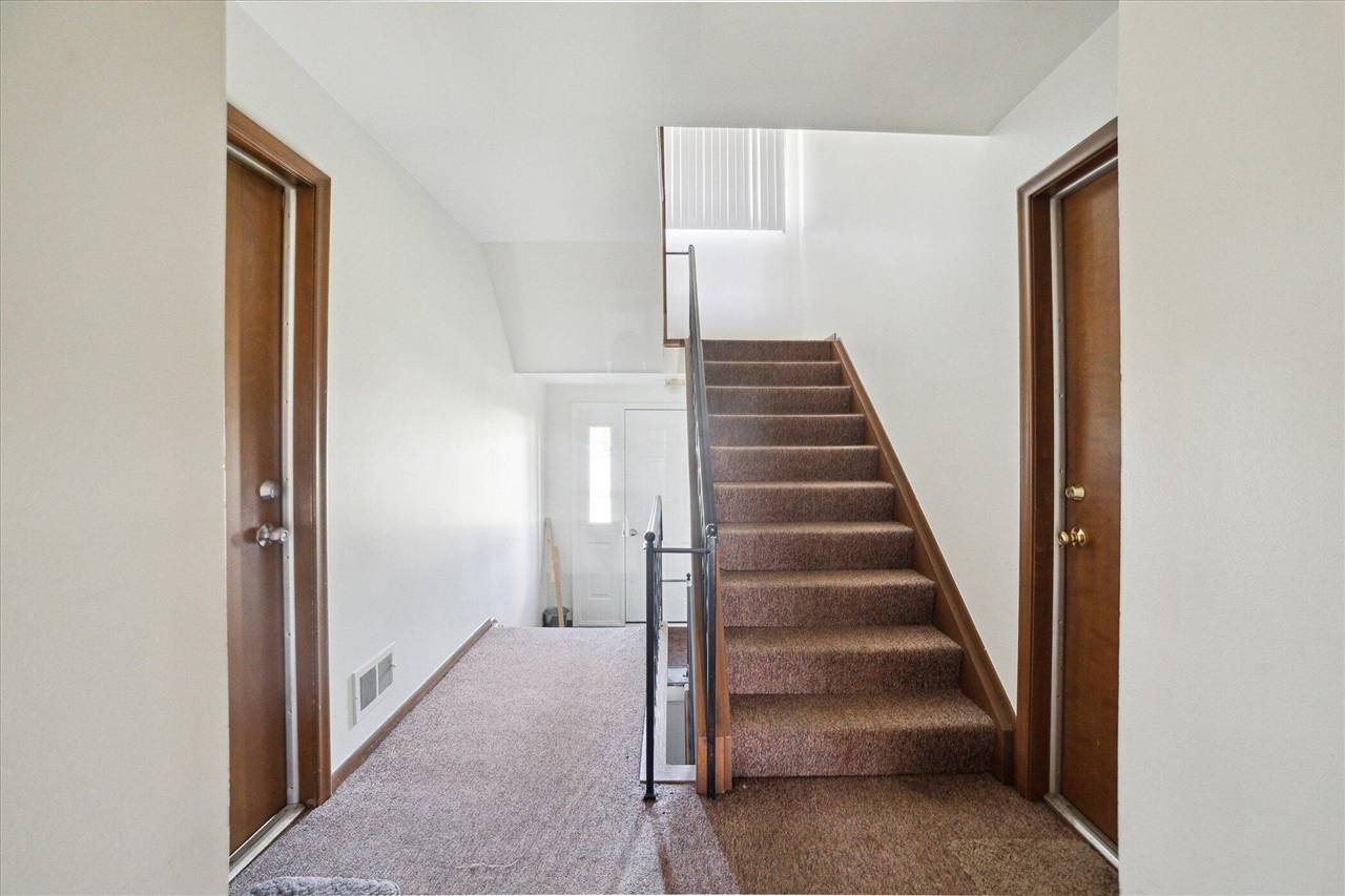 Saint Clair Shores, MI 48082-1033,32708 Harper Avenue