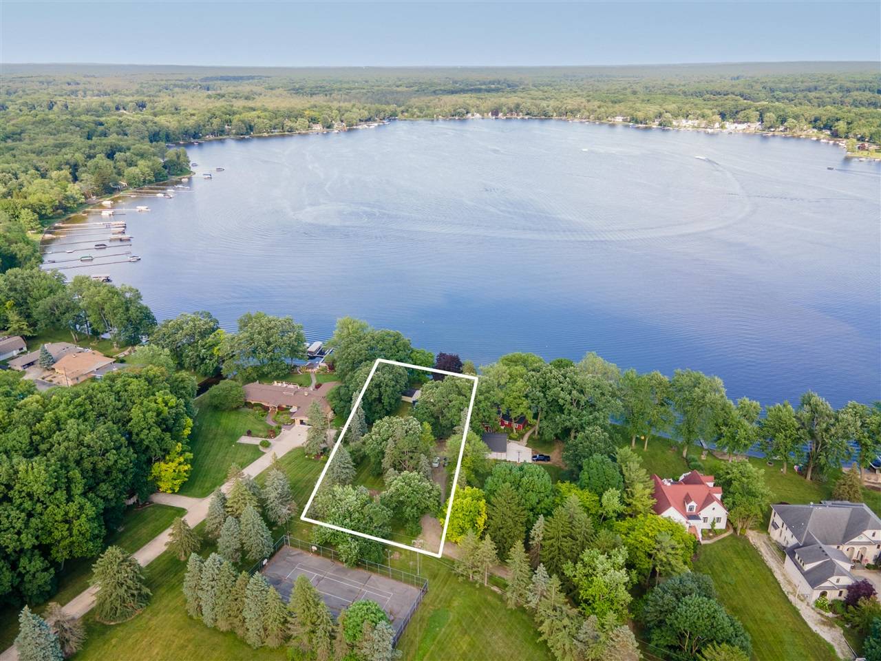 11971 Yankee Lane, Pinckney, MI 48169