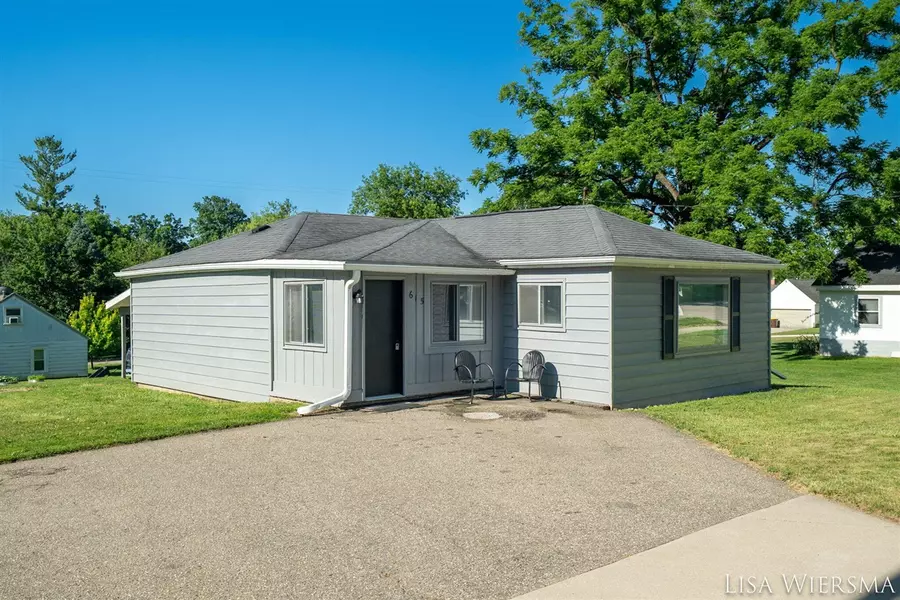 615 Prospect Street, Ionia, MI 48846-1370