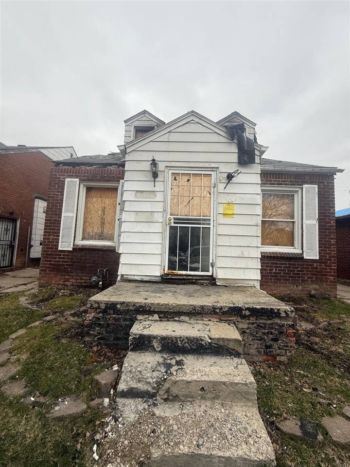 11364 Coyle Street, Detroit, MI 48227-2457