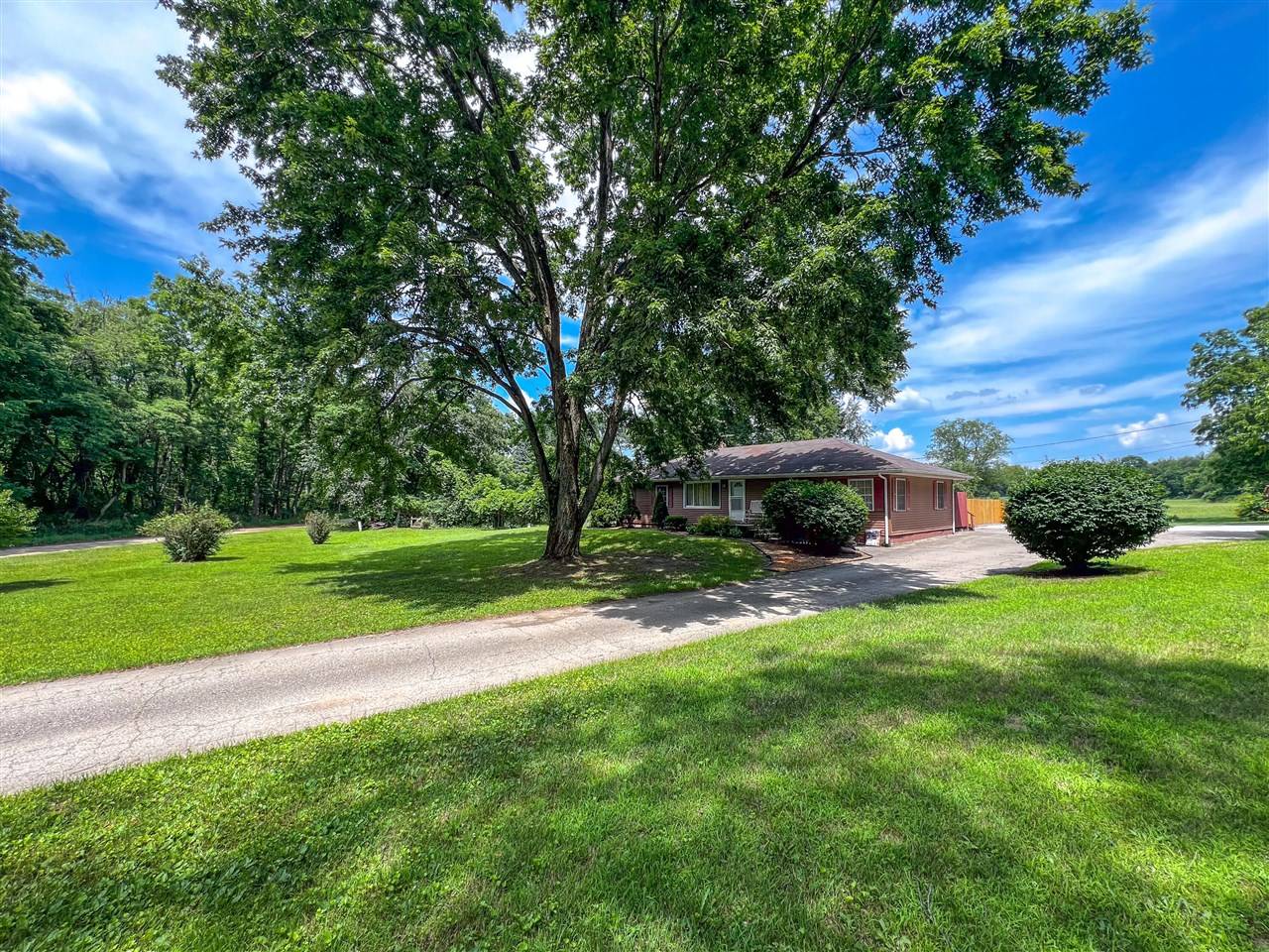 Niles, MI 49120,2314 Hand Road