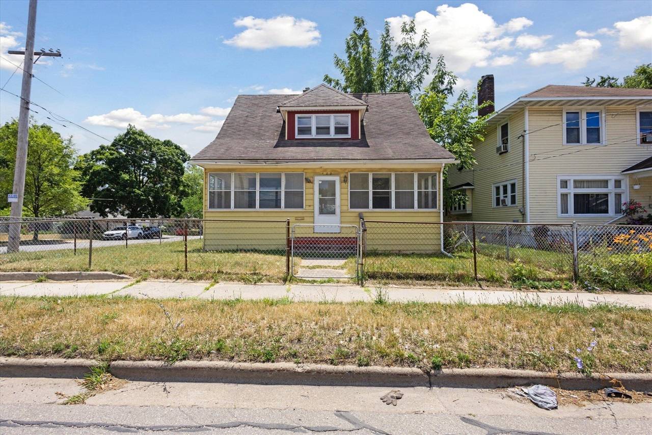 Grand Rapids, MI 49507,400 Burton Street