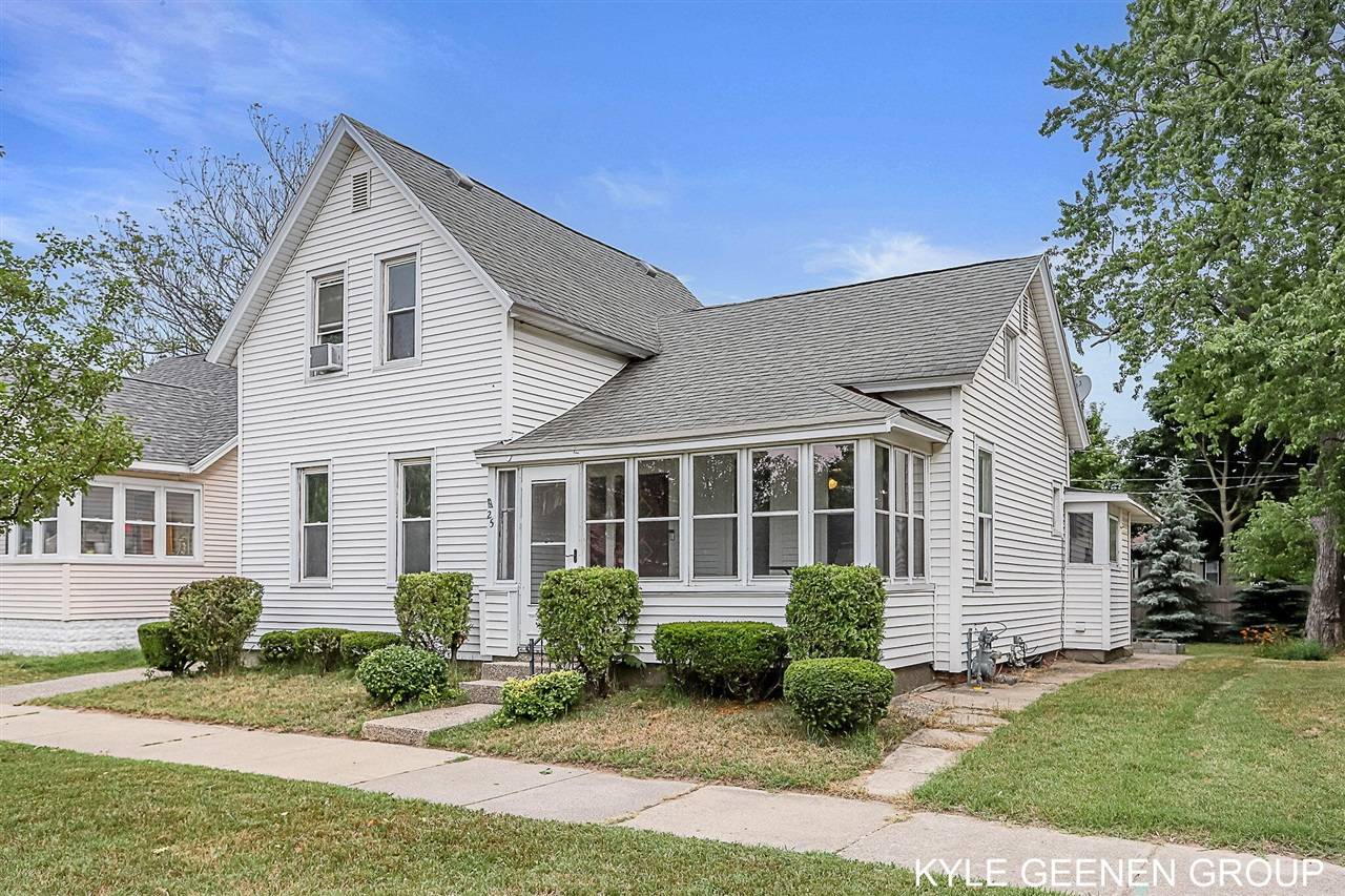 25 W 14th Street, Holland, MI 49423-3360
