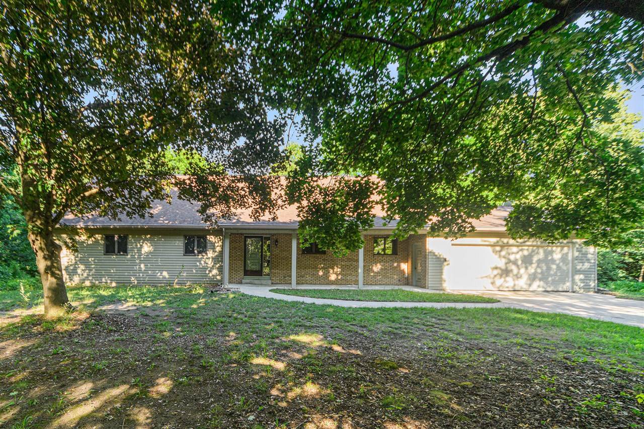 45745 County Road 652, Mattawan, MI 49071-9754