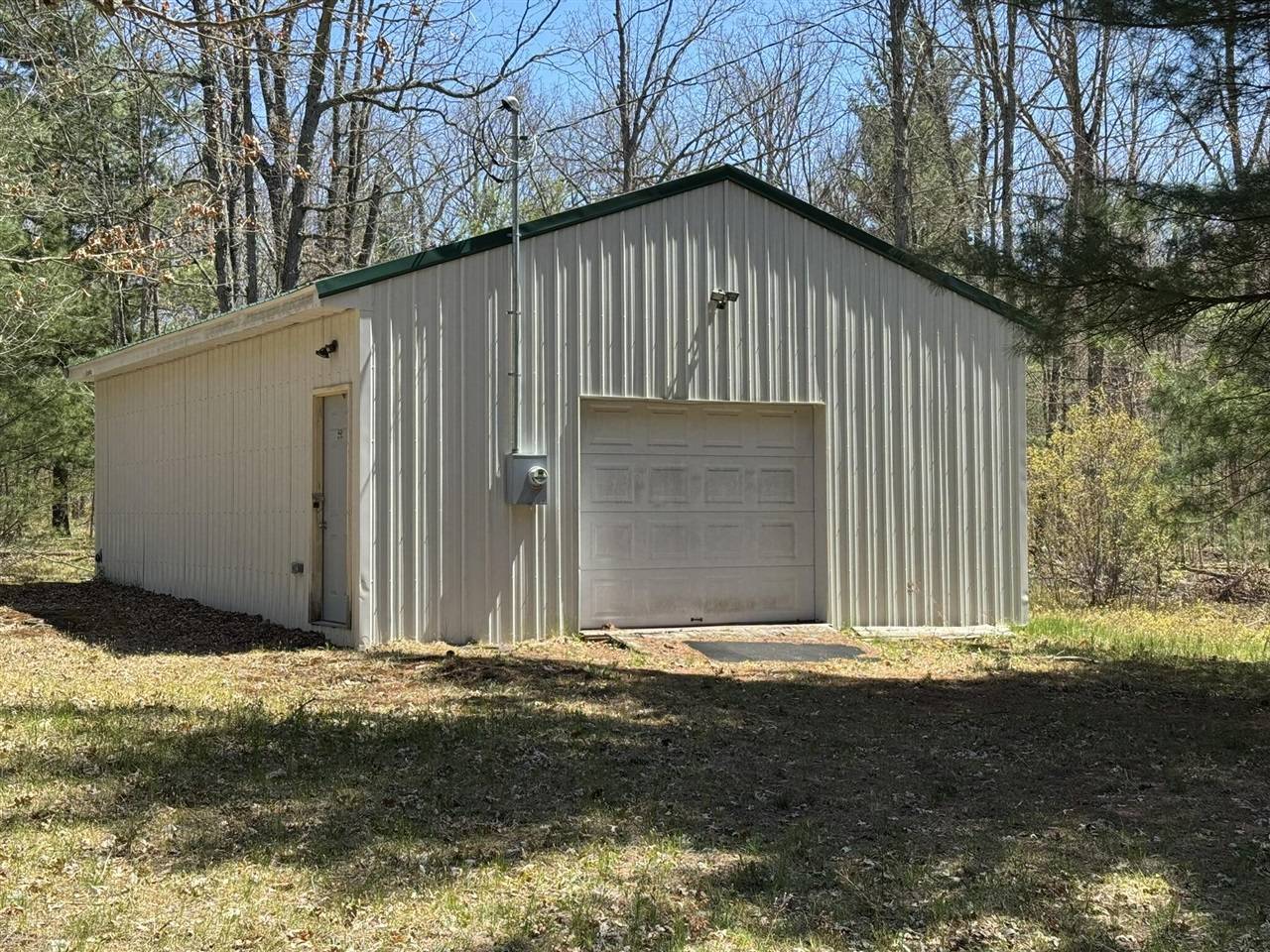 5762 W Herrema Lane, Irons, MI 49644-9245