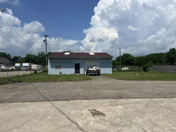 Three Rivers, MI 49093,58884 US-131