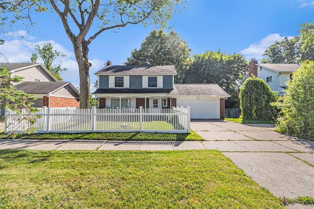 2576 Packard Street, Ann Arbor, MI 48104-6832