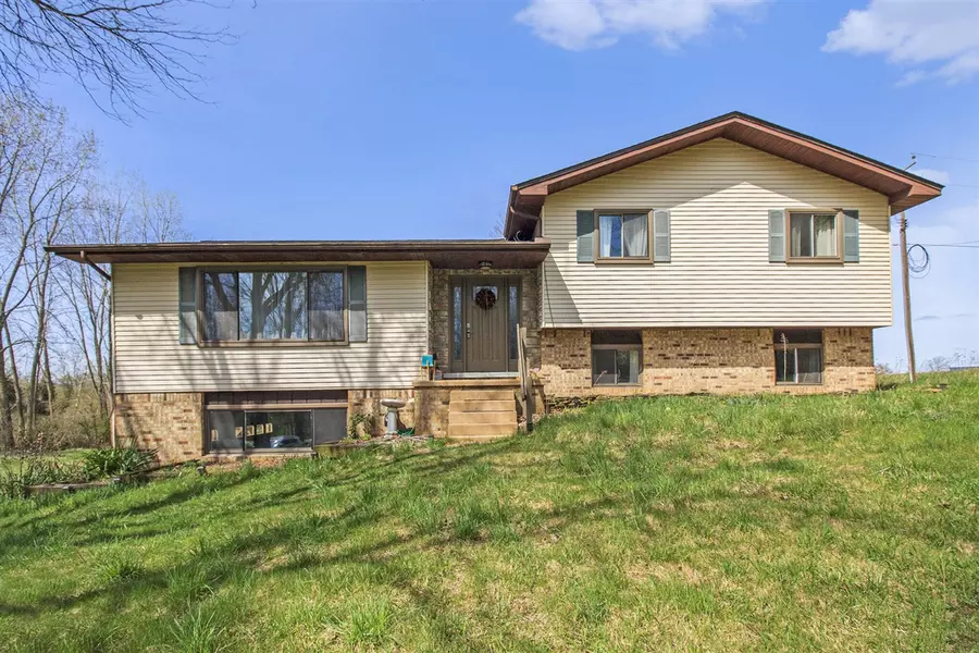 8535 Scully Road, Whitmore Lake, MI 48189-9617