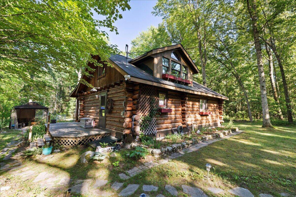 Montague, MI 49437,11332 Henderson Road