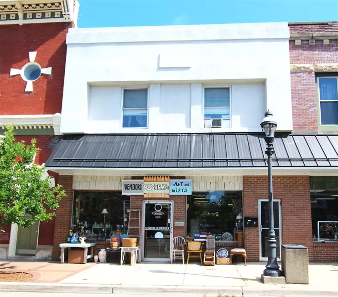 19 E Main Street, Fremont, MI 49412-1243