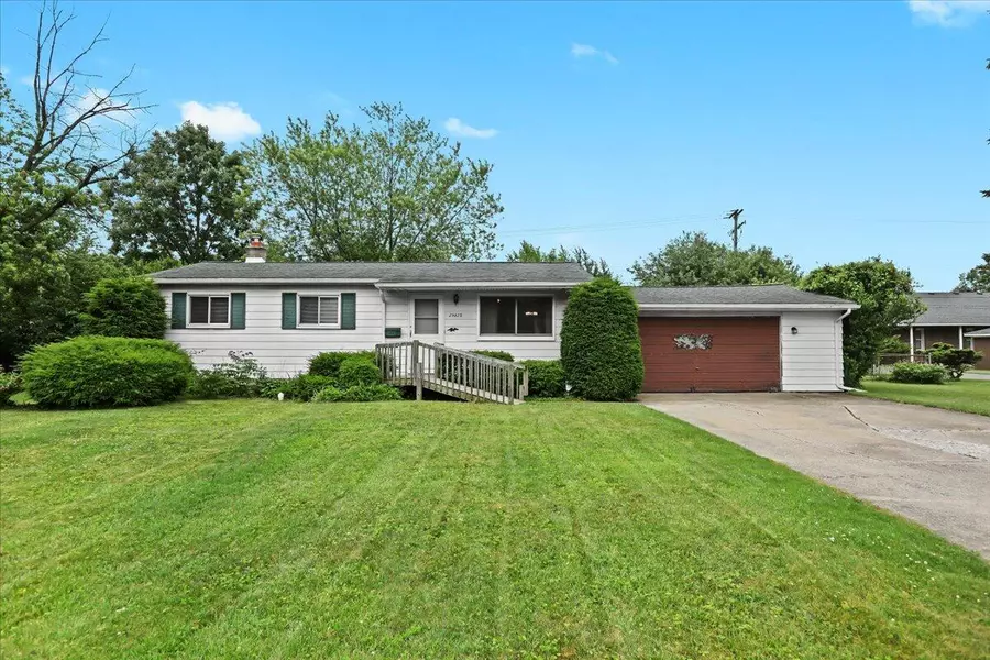 29825 Dawson Avenue, Garden City, MI 48135-2340