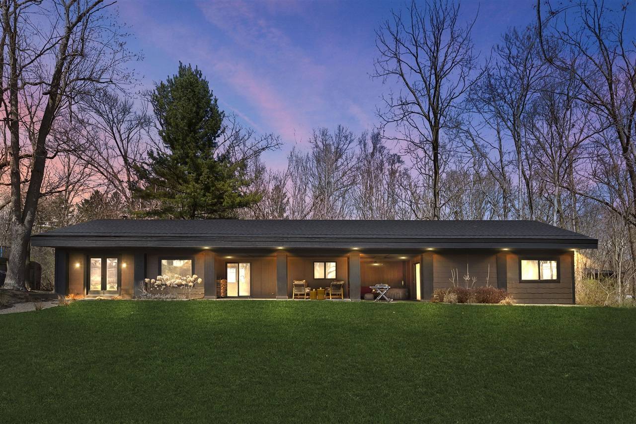 9442 Community Hall Road, Union Pier, MI 49129