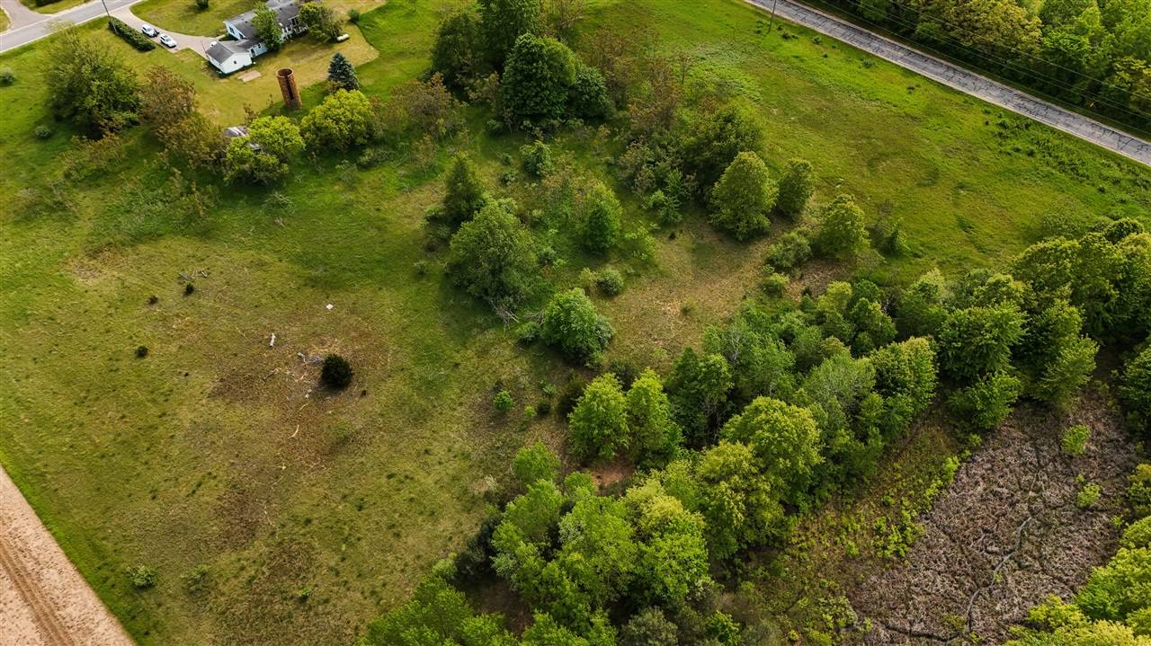 6179 113th Ave Avenue, Fennville, MI 49408