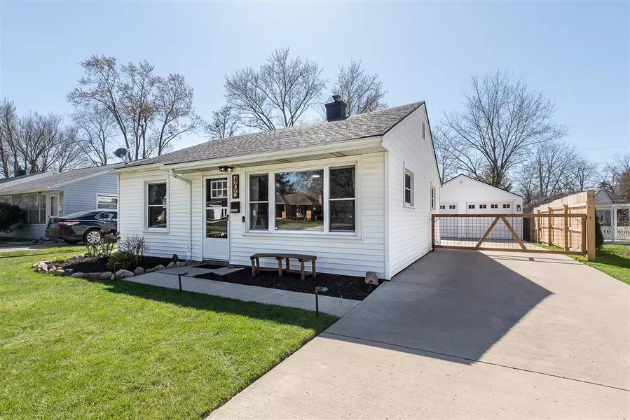 405 Spring Street, Saline, MI 48176-1622