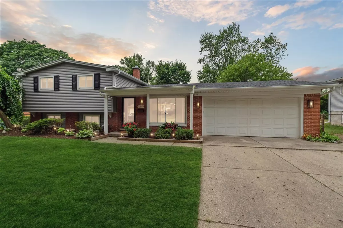 Farmington, MI 48336-5076,20955 Robinwood Street