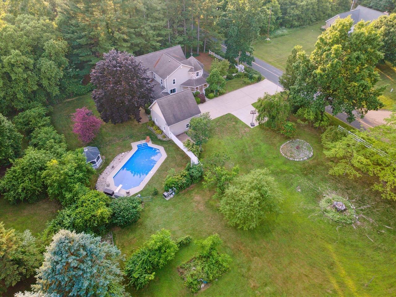 6512 Rs Ave Avenue, Scotts, MI 49088