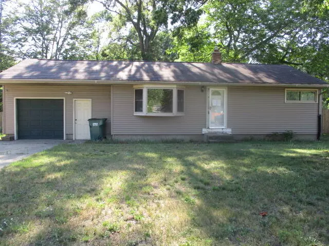 4533 Marshall Road, Norton Shores, MI 49441-5126