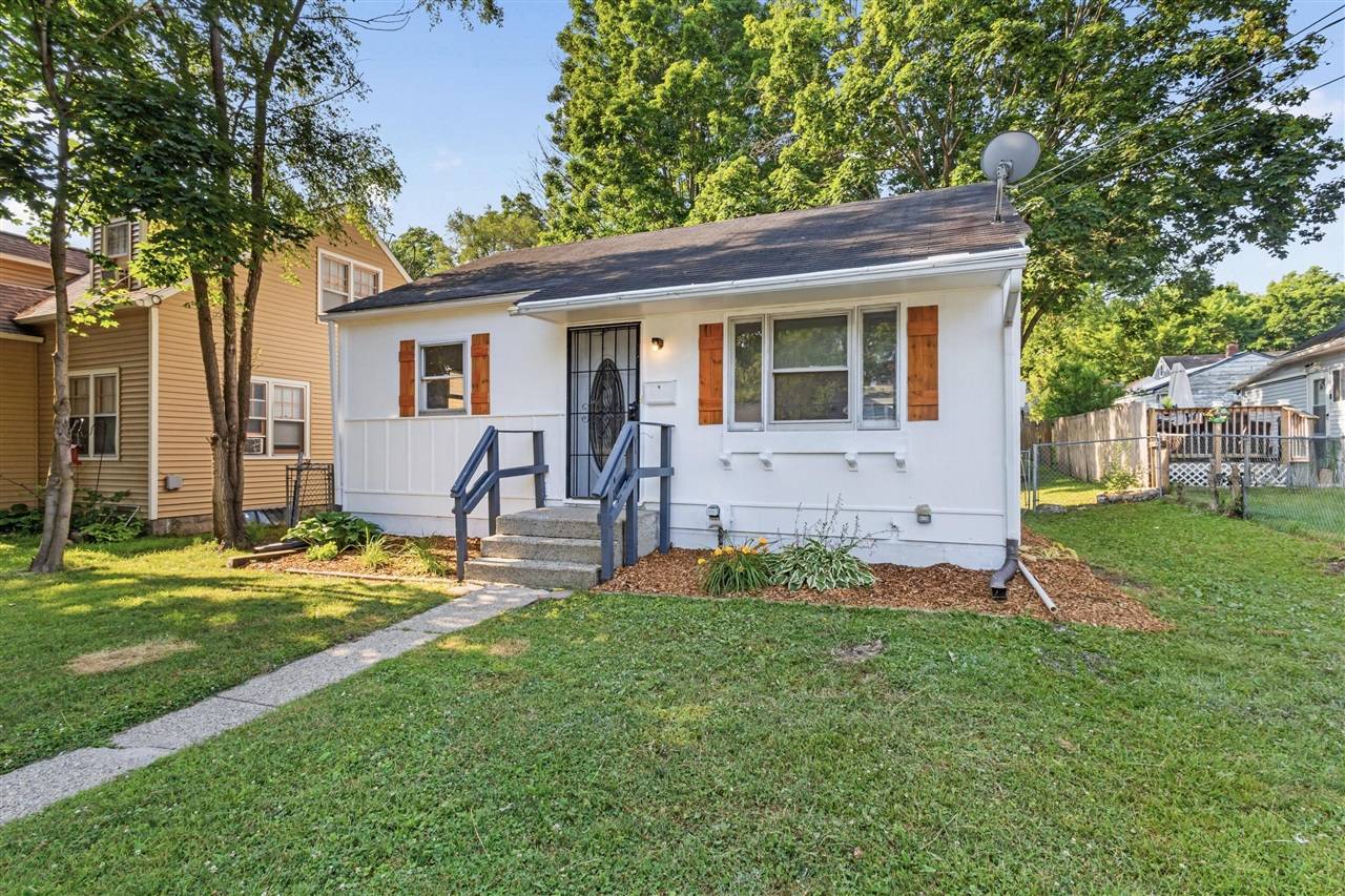 1112 E Alcott Street, Kalamazoo, MI 49001