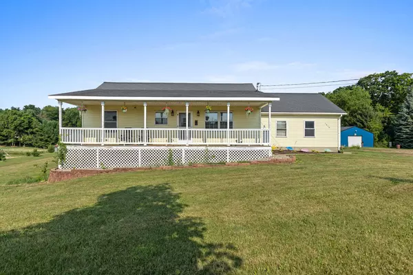 7870 Larry Lane, Middleville, MI 49333