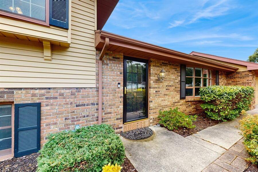 Saint Joseph, MI 49085-9706,1330 Desmond Street