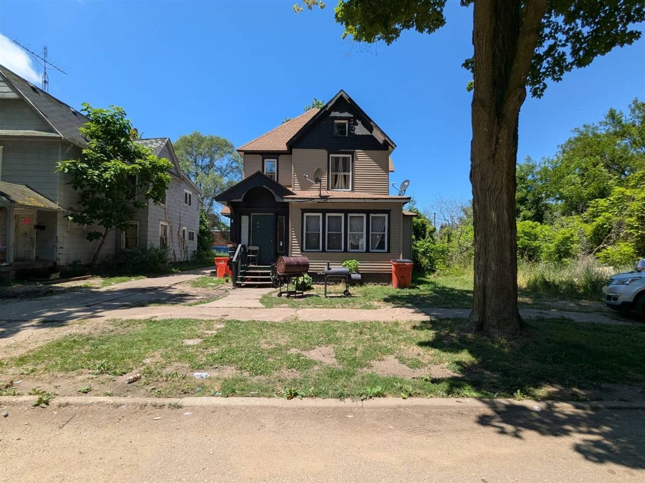 650 Pavone Street, Benton Harbor, MI 49022-4939