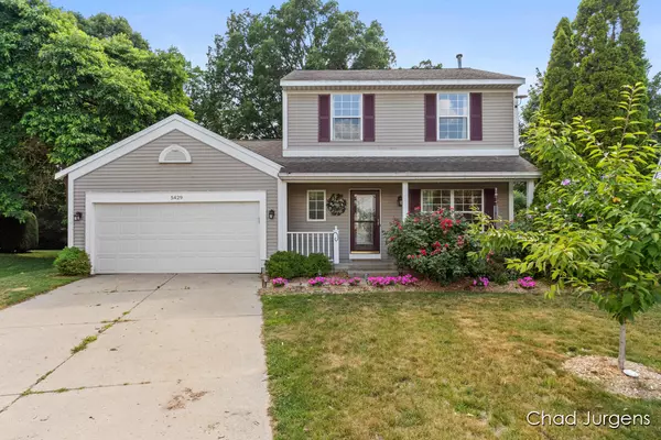 5429 Brittany Drive, Grand Rapids, MI 49548
