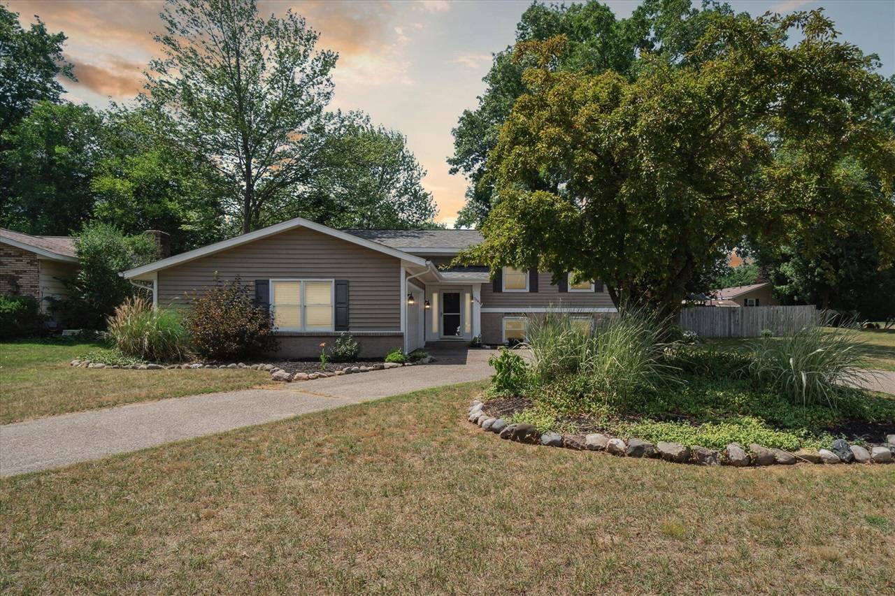 7941 Kinmont Court, Jenison, MI 49428
